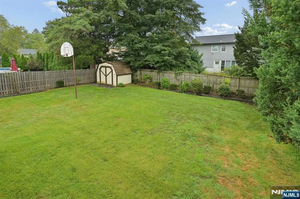 39-18 Jasper Road Fair Lawn, NJ 07410
