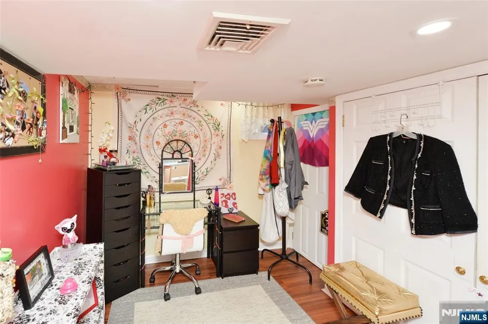 61 Bergen Avenue Clifton, NJ 07011