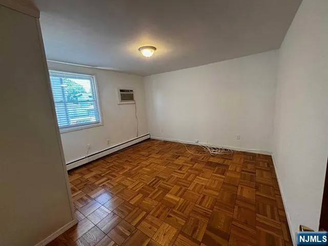 703 Teneyck Avenue 1 Lyndhurst, NJ 07071