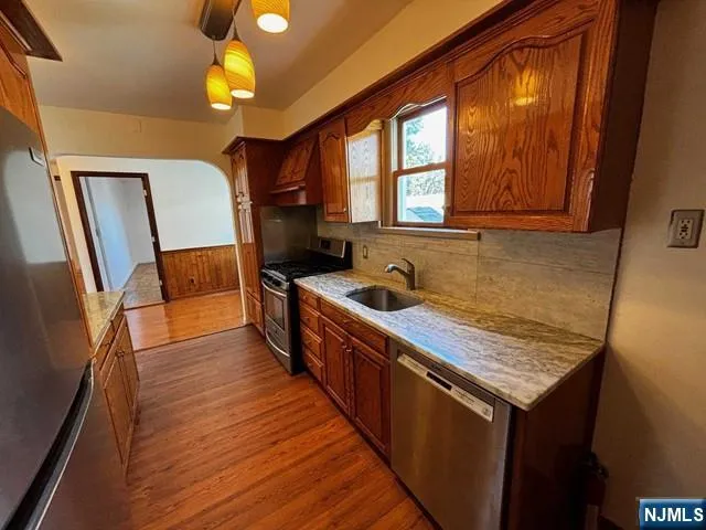 703 Teneyck Avenue 1 Lyndhurst, NJ 07071