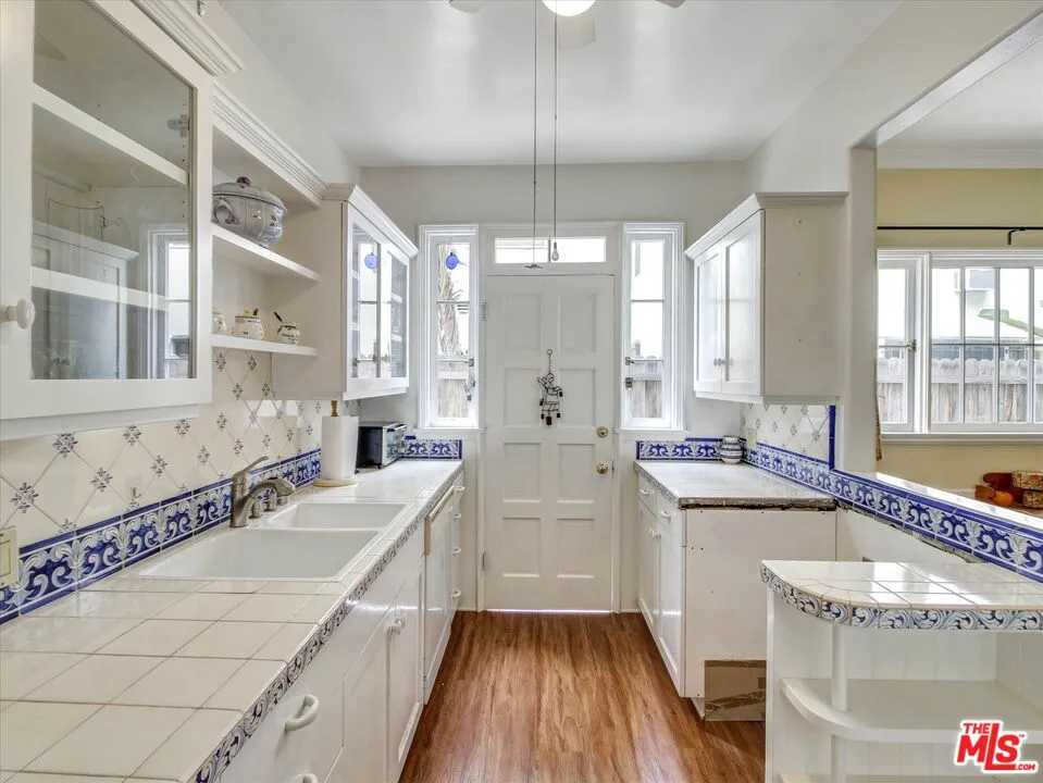 1327 Hayworth Avenue West Hollywood, CA 90046