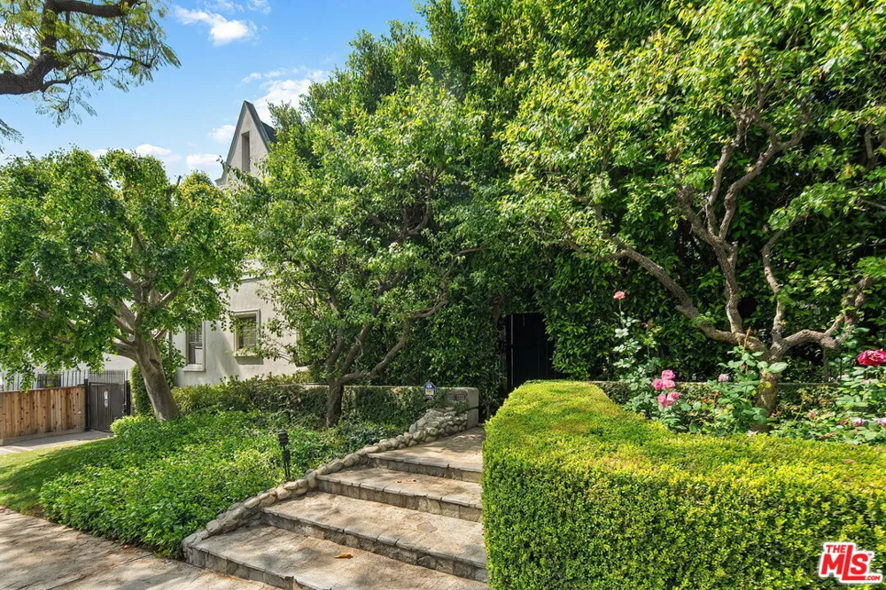 1327 Hayworth Avenue West Hollywood, CA 90046