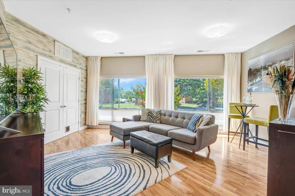 8005 13TH STREET #106 Silver Spring, MD 20910