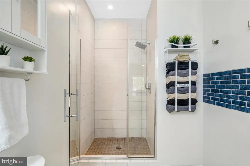 8005 13TH STREET #106 Silver Spring, MD 20910