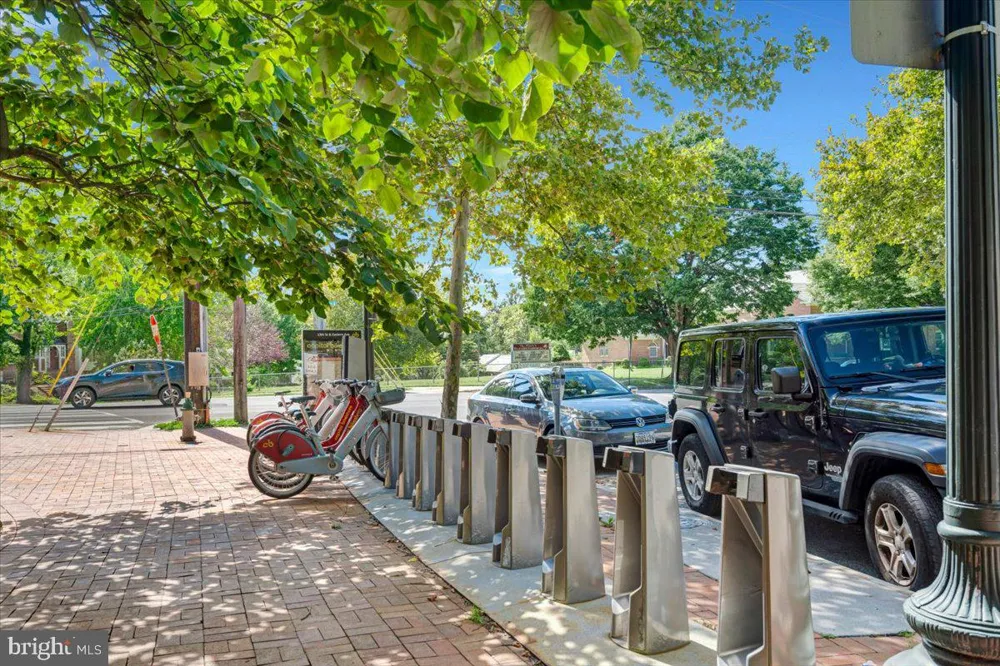 8005 13TH STREET #106 Silver Spring, MD 20910