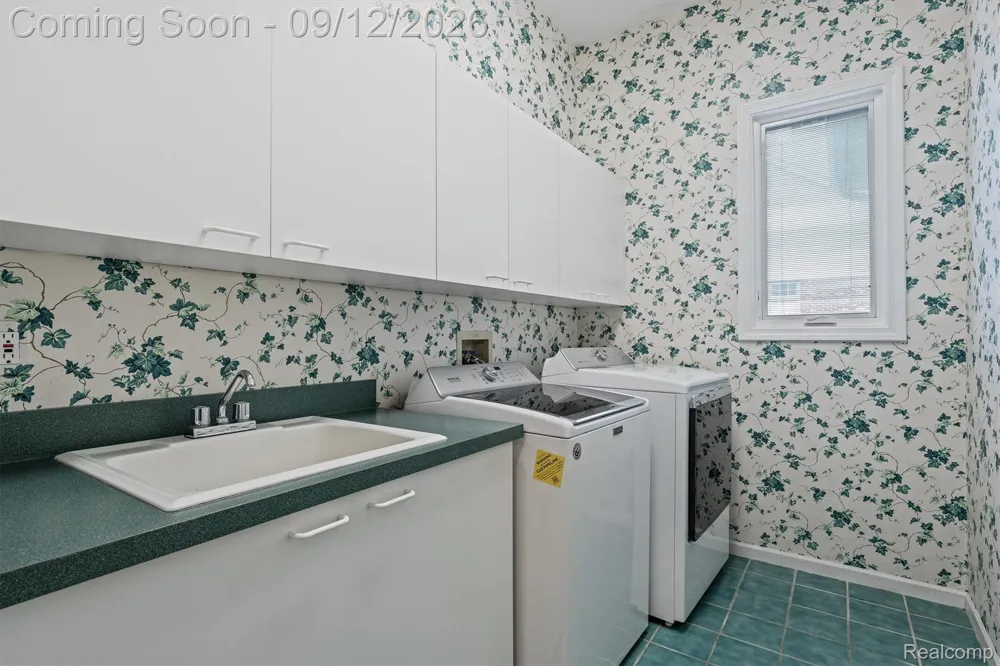 46652 Red Oak Drive Northville Township, MI 48168