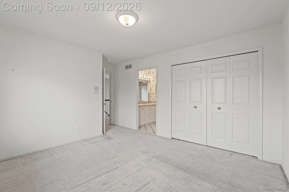 46652 Red Oak Drive Northville Township, MI 48168