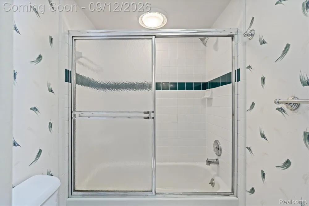 46652 Red Oak Drive Northville Township, MI 48168