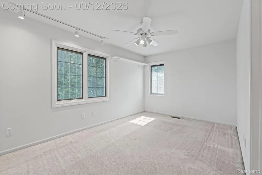 46652 Red Oak Drive Northville Township, MI 48168