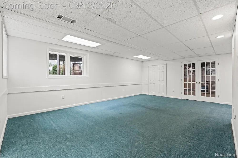 46652 Red Oak Drive Northville Township, MI 48168