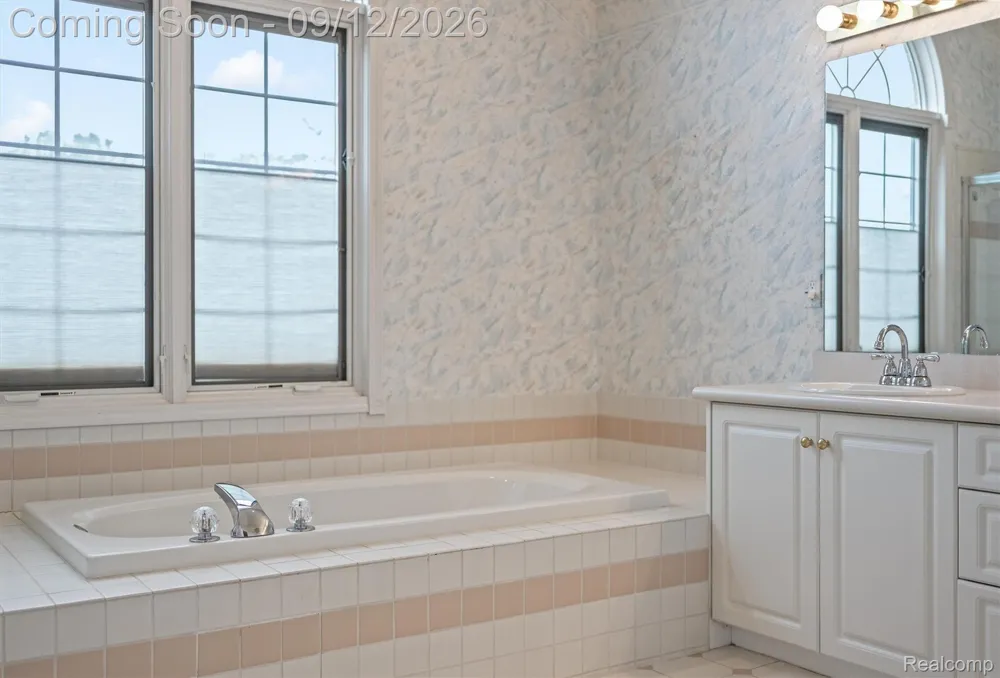 46652 Red Oak Drive Northville Township, MI 48168