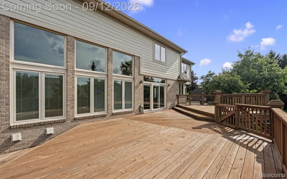 46652 Red Oak Drive Northville Township, MI 48168