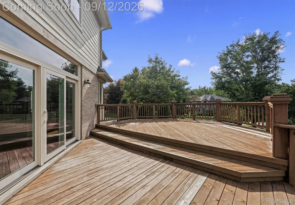 46652 Red Oak Drive Northville Township, MI 48168
