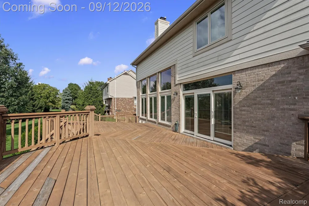 46652 Red Oak Drive Northville Township, MI 48168