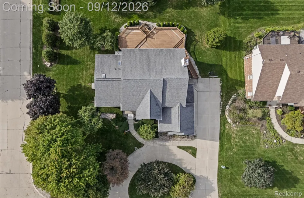 46652 Red Oak Drive Northville Township, MI 48168