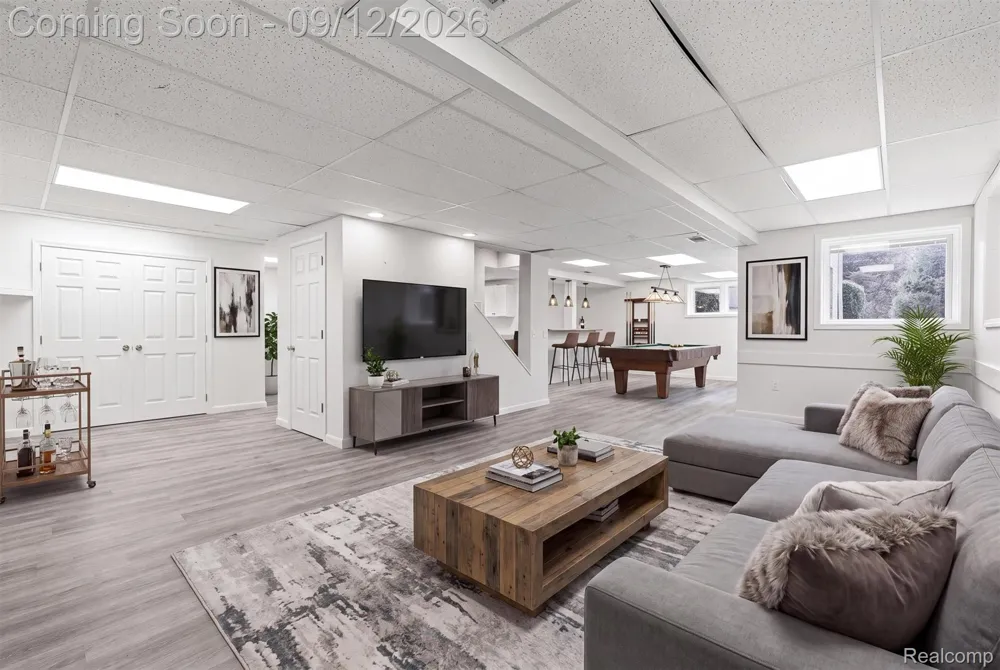46652 Red Oak Drive Northville Township, MI 48168