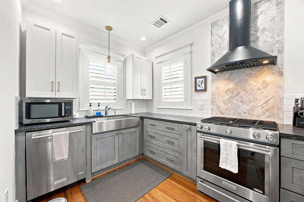 4618 Mcewen Street Houston, TX 77009