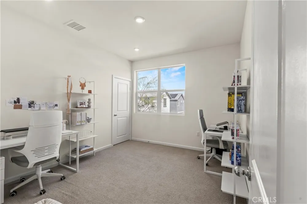 260 Summerville LN Palmdale, CA 93551