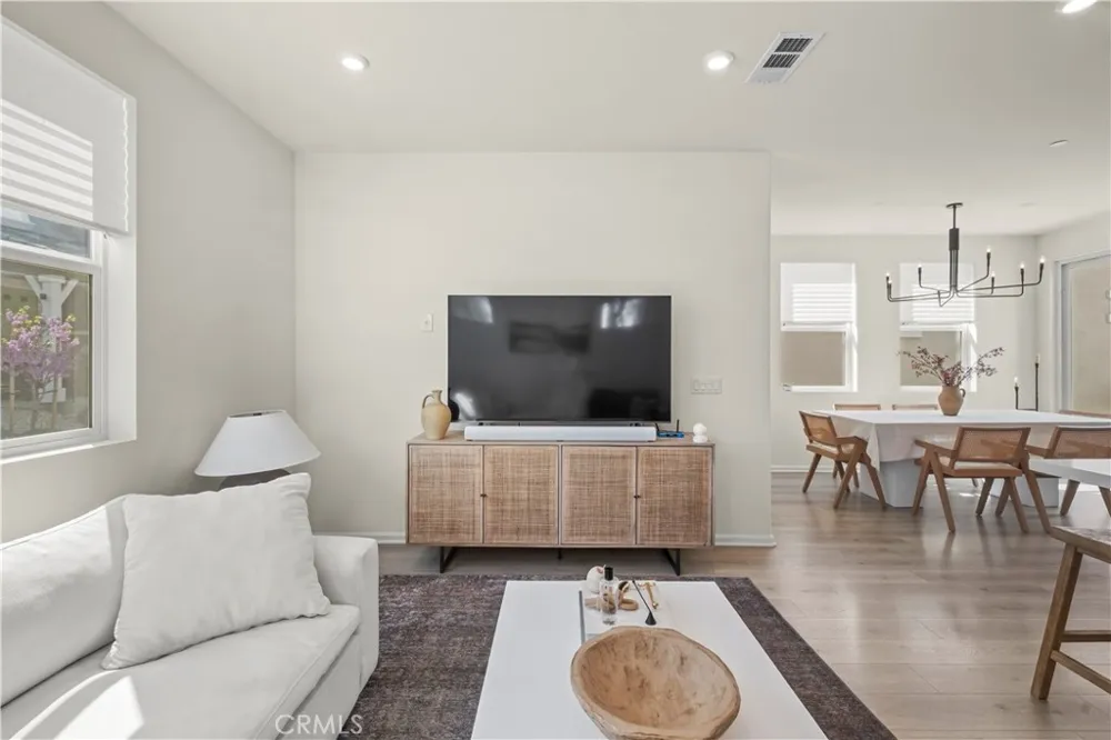 260 Summerville LN Palmdale, CA 93551