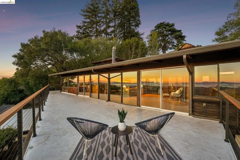 222 Panoramic Way Berkeley, CA 94704