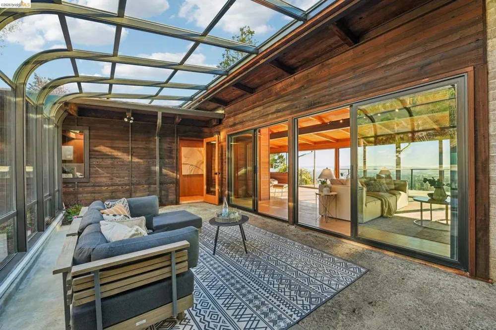 222 Panoramic Way Berkeley, CA 94704