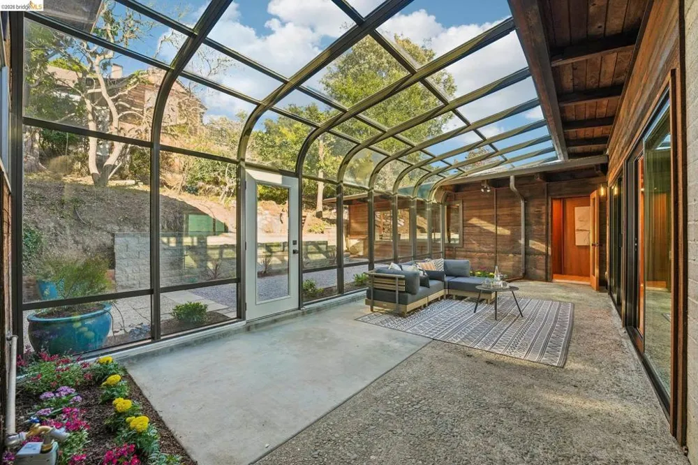 222 Panoramic Way Berkeley, CA 94704