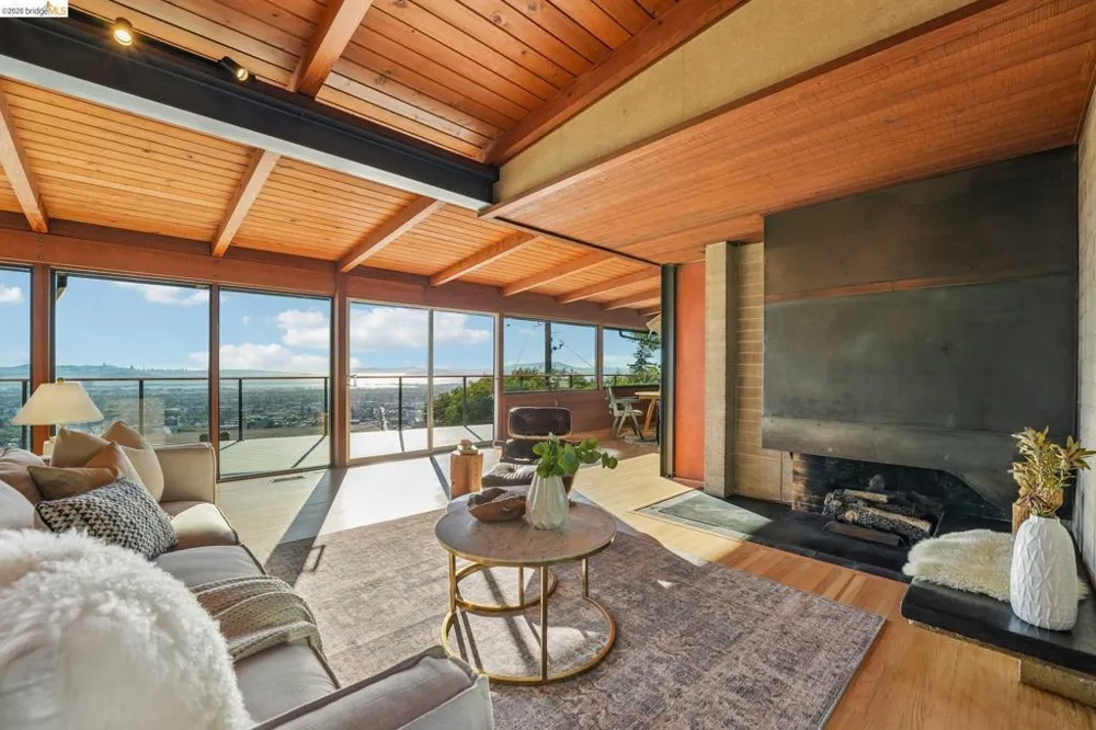 222 Panoramic Way Berkeley, CA 94704