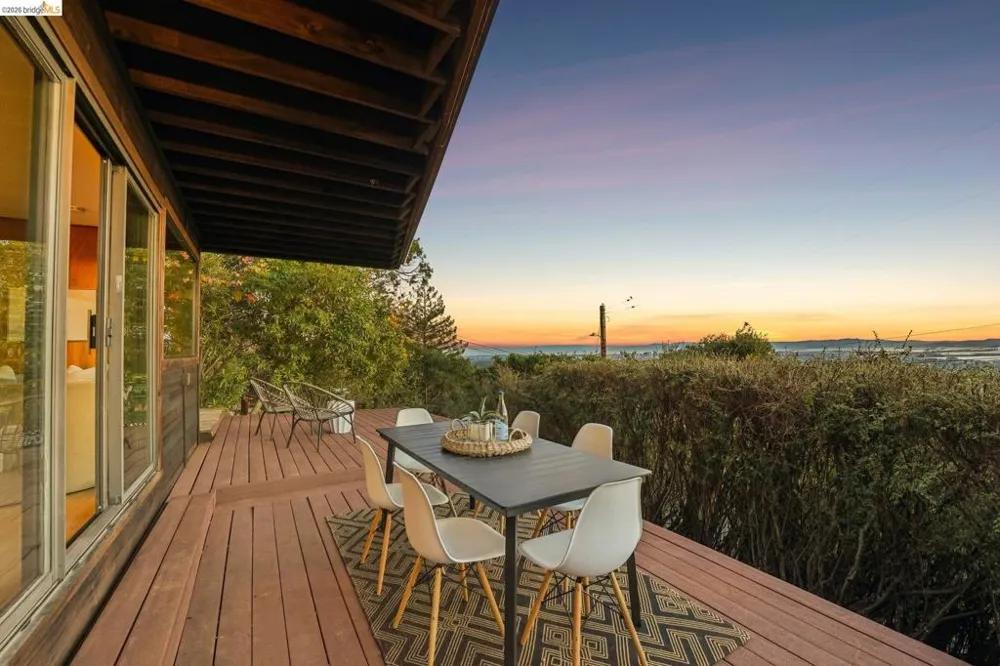 222 Panoramic Way Berkeley, CA 94704
