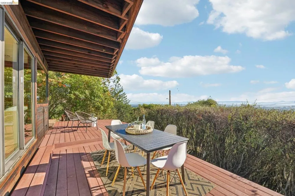 222 Panoramic Way Berkeley, CA 94704