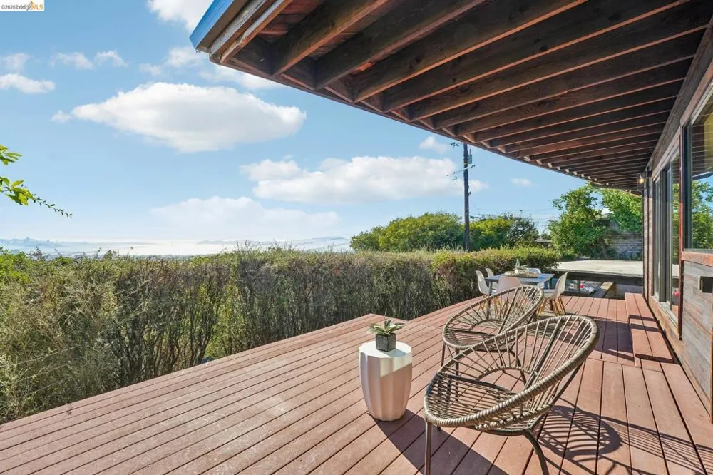 222 Panoramic Way Berkeley, CA 94704