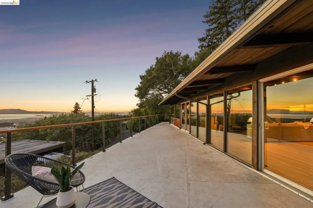 222 Panoramic Way Berkeley, CA 94704