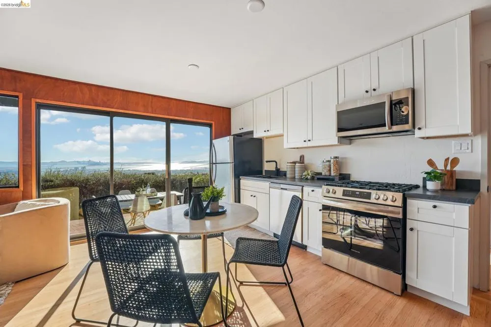 222 Panoramic Way Berkeley, CA 94704