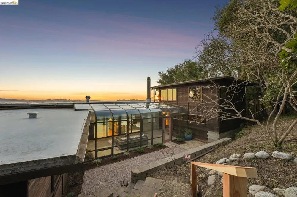 222 Panoramic Way Berkeley, CA 94704