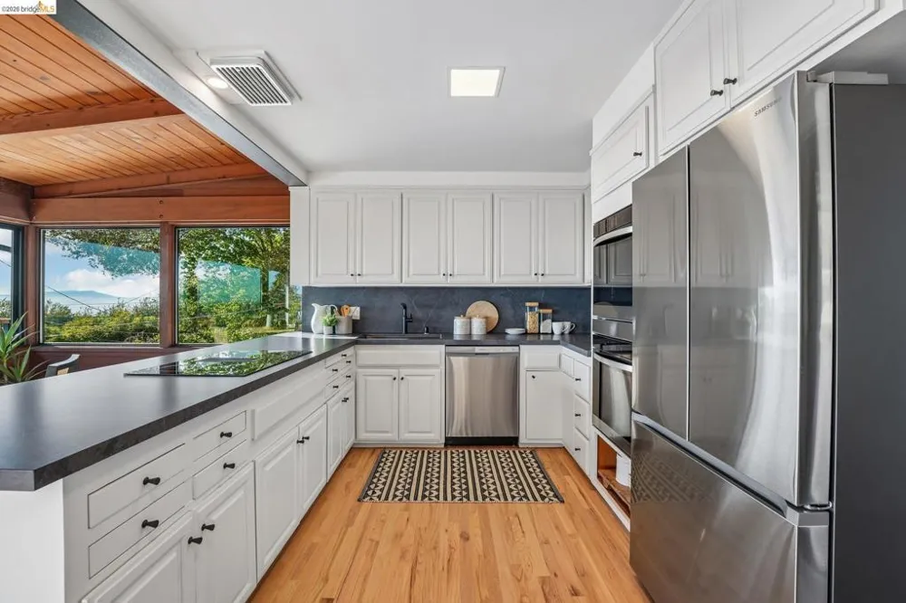 222 Panoramic Way Berkeley, CA 94704