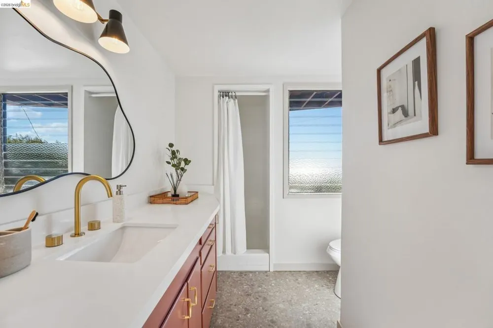 222 Panoramic Way Berkeley, CA 94704