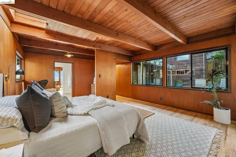 222 Panoramic Way Berkeley, CA 94704