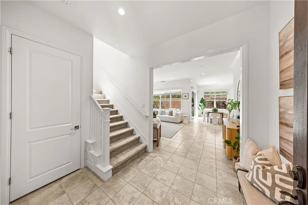 68 tollson Irvine, CA 92620