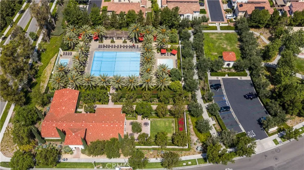 68 tollson Irvine, CA 92620