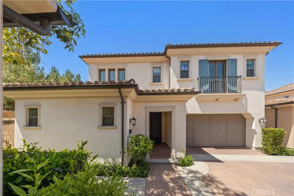 68 tollson Irvine, CA 92620