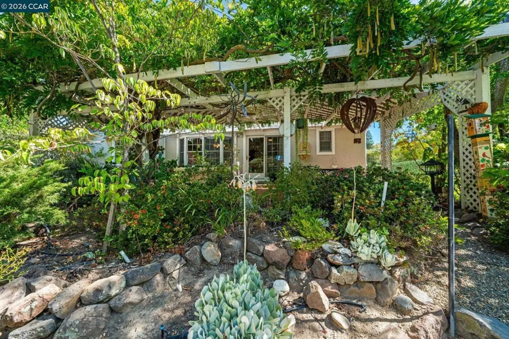 321 Apollo Way Pleasant Hill, CA 94523