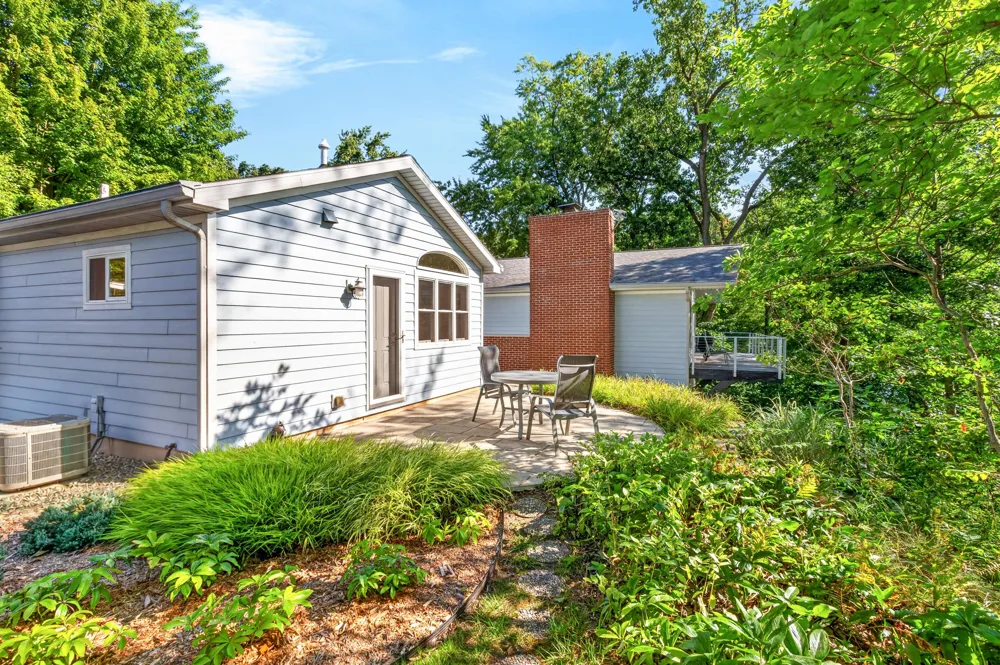 2500 Roncy Road Benton Harbor, MI 49022