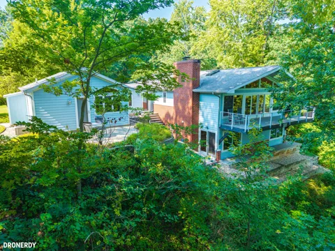 2500 Roncy Road