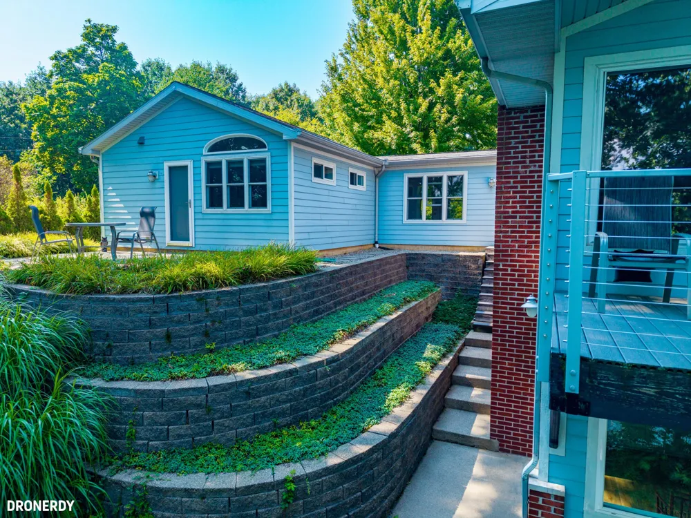 2500 Roncy Road Benton Harbor, MI 49022
