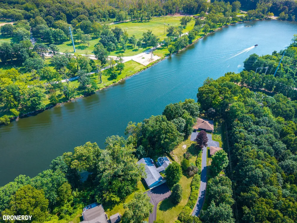 2500 Roncy Road Benton Harbor, MI 49022
