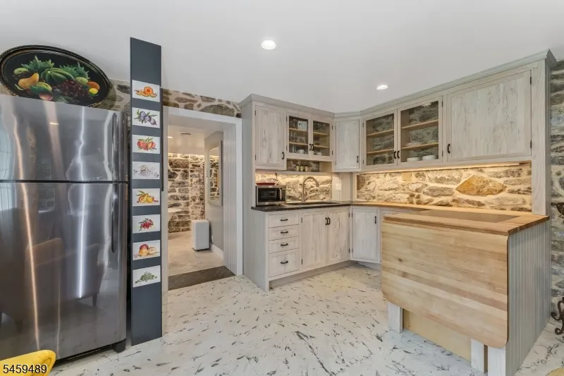 152 Route 627 Pohatcong, NJ 08865