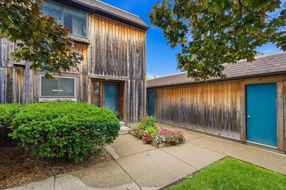 2031 Pauline Court Ann Arbor, MI 48103
