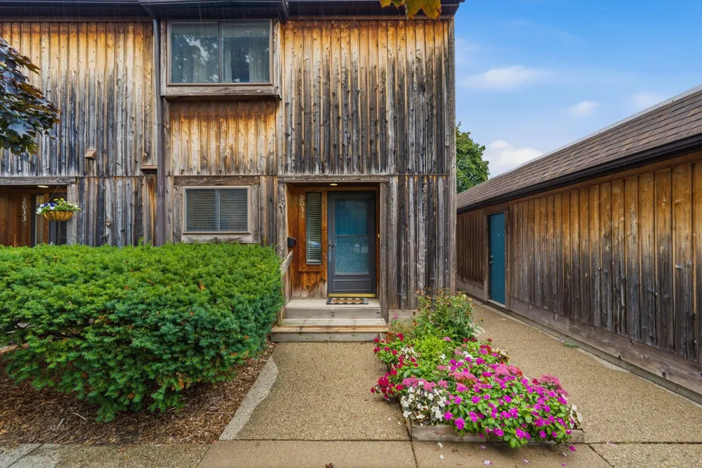 2031 Pauline Court Ann Arbor, MI 48103