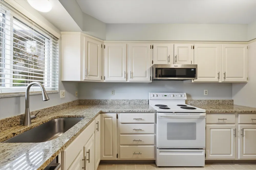 2031 Pauline Court Ann Arbor, MI 48103