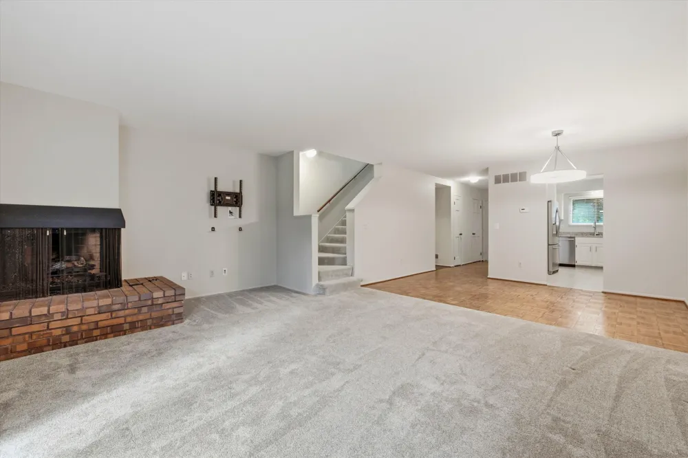 2031 Pauline Court Ann Arbor, MI 48103