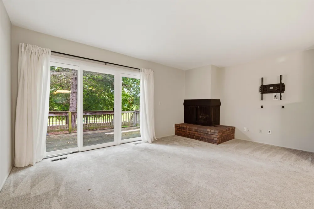 2031 Pauline Court Ann Arbor, MI 48103